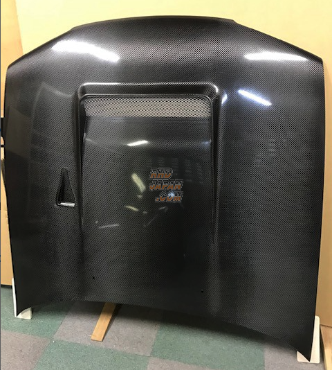 benetec Bonnet with Duct Dry Carbon - Skyline GT-R BNR32