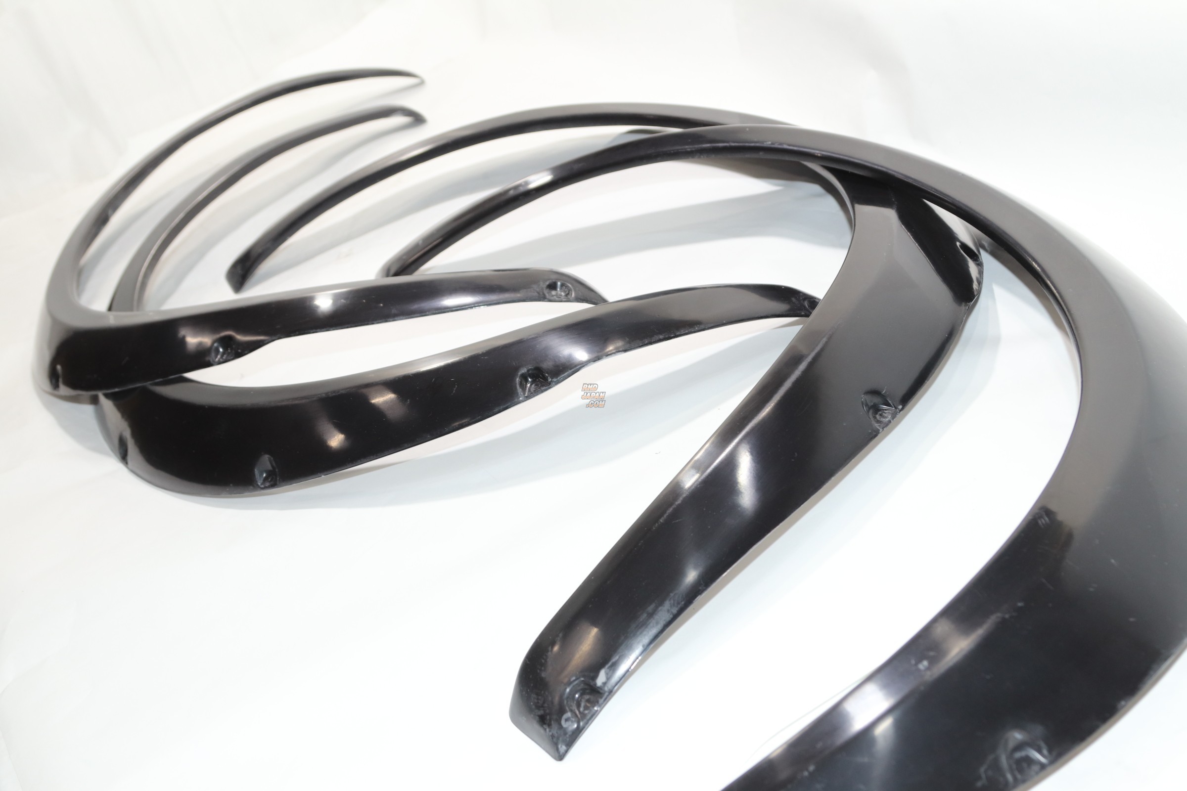 Restored Over Fenders GT-R Type FRP 2-Door - KPGC110 KGC110 GC110