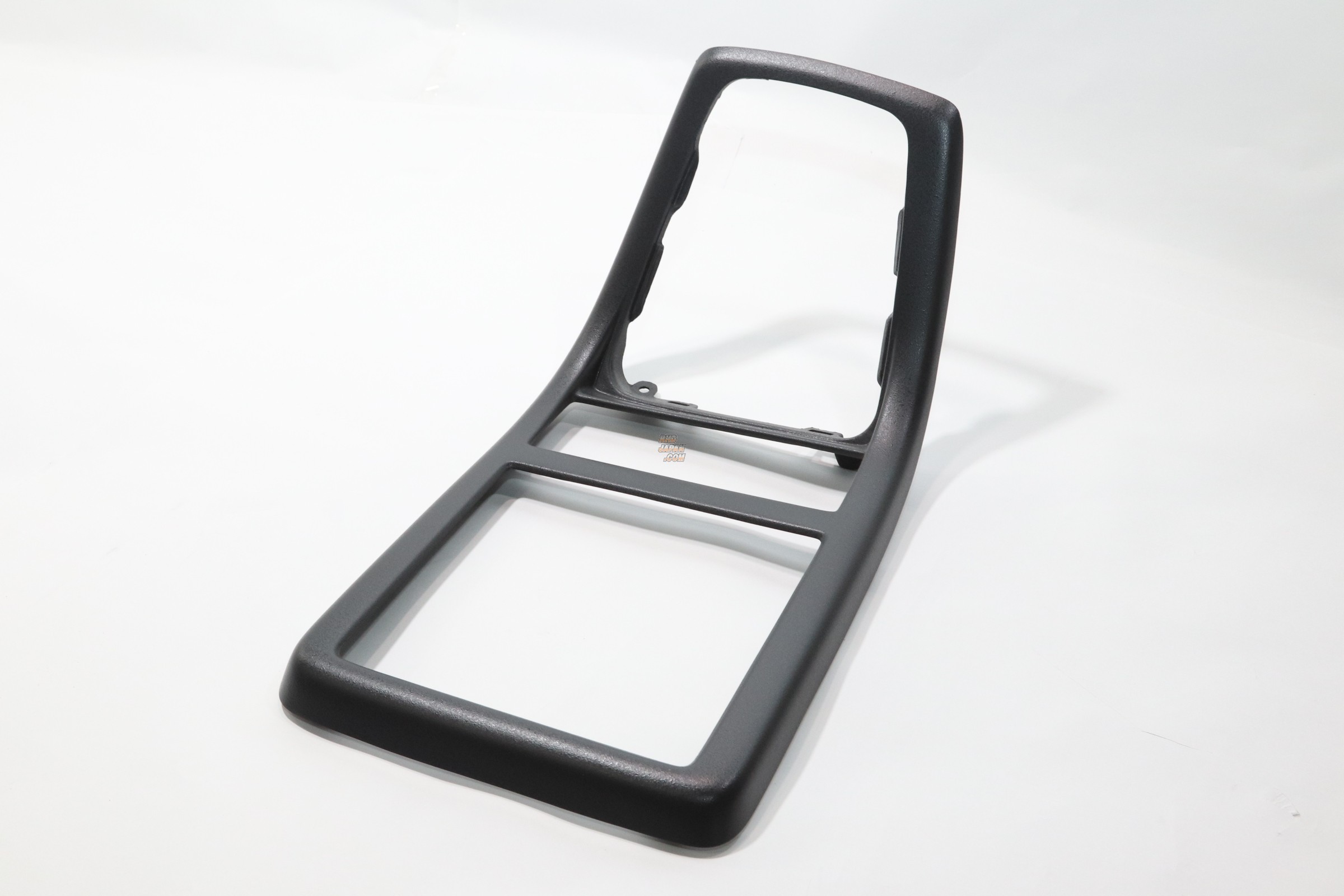 Garage Yoshida Three R 2 Din Kit FRP OEM Look Finish - BNR32 Garage Yoshida Three R 2 Din Kit FRP OEM Look Finish - BNR32