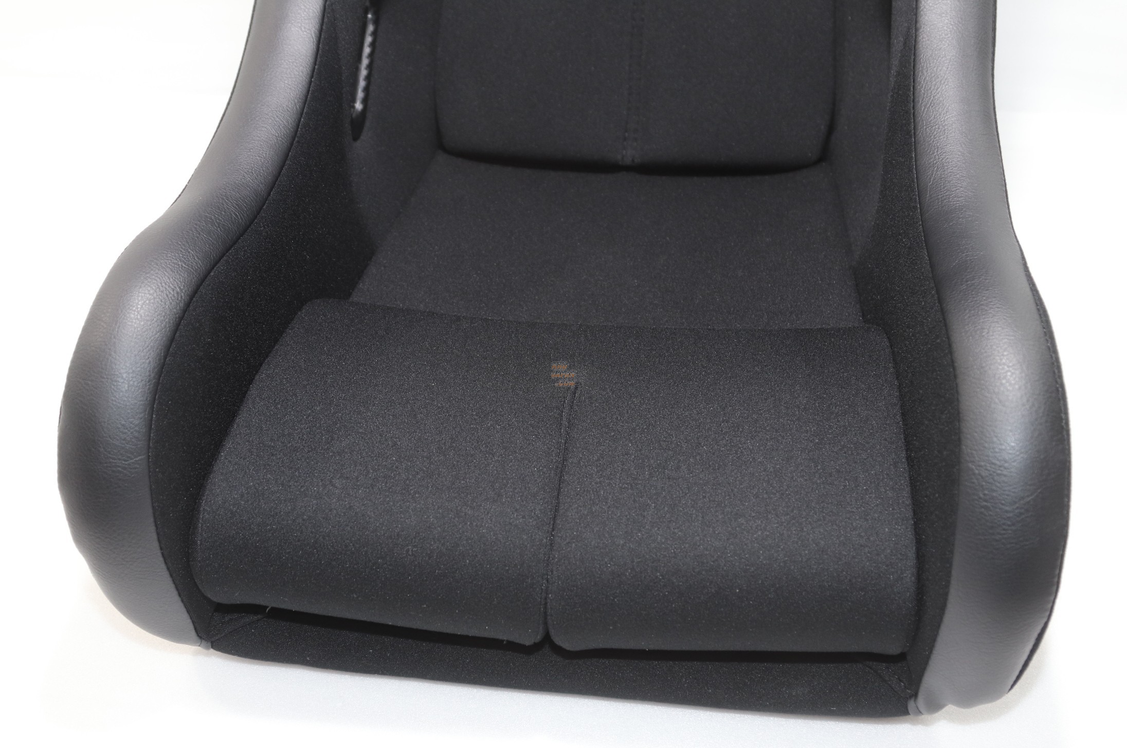 BRIDE ZIEG IV Low Max Full Bucket Seat - Black FRP Shell