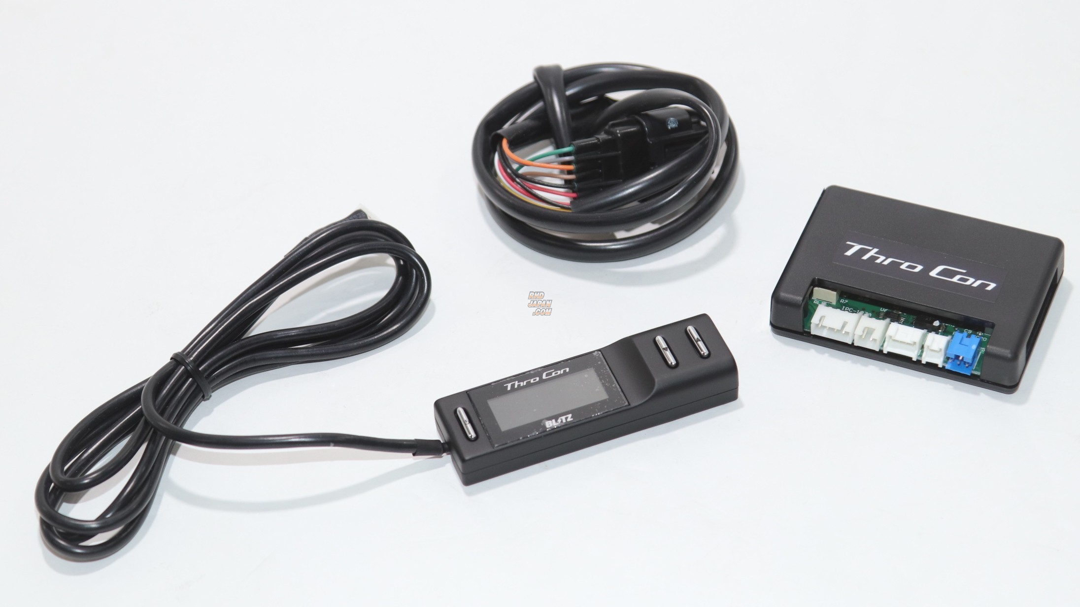 BLITZ ブリッツ Thro Con スロットルコントローラー  車種：トヨタ アリオン 年式：14/09- 型式：ZRT260, ZRT265 エンジン型式：2 Thro Con トップ | BLITZ