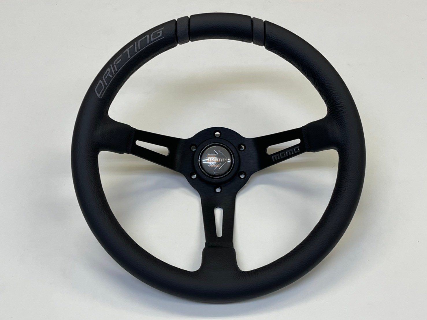MOMO Drifting Steering Wheel 330mm - Black