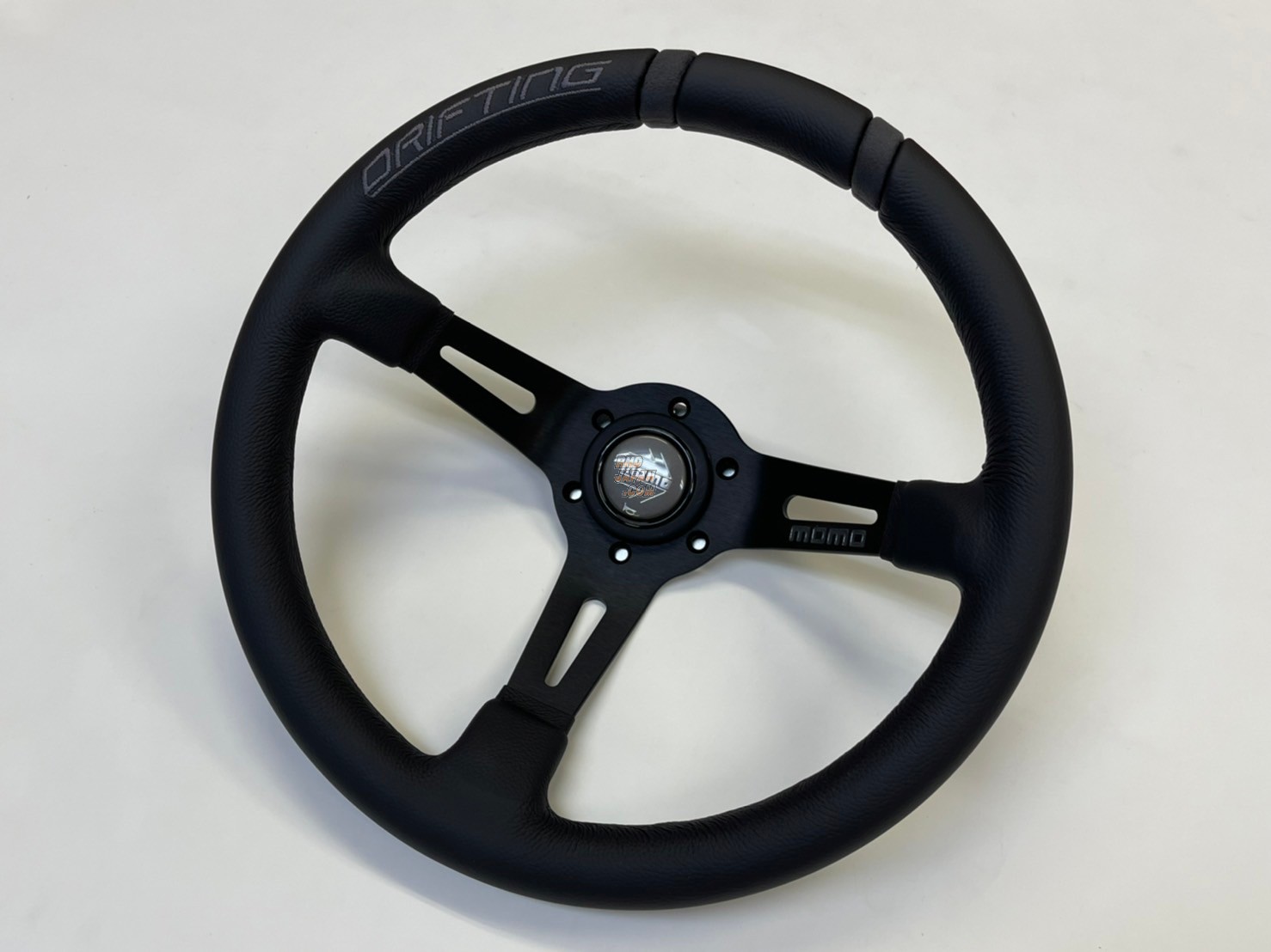 Momo Drifting 330mm | Shop Steering Wheels Today