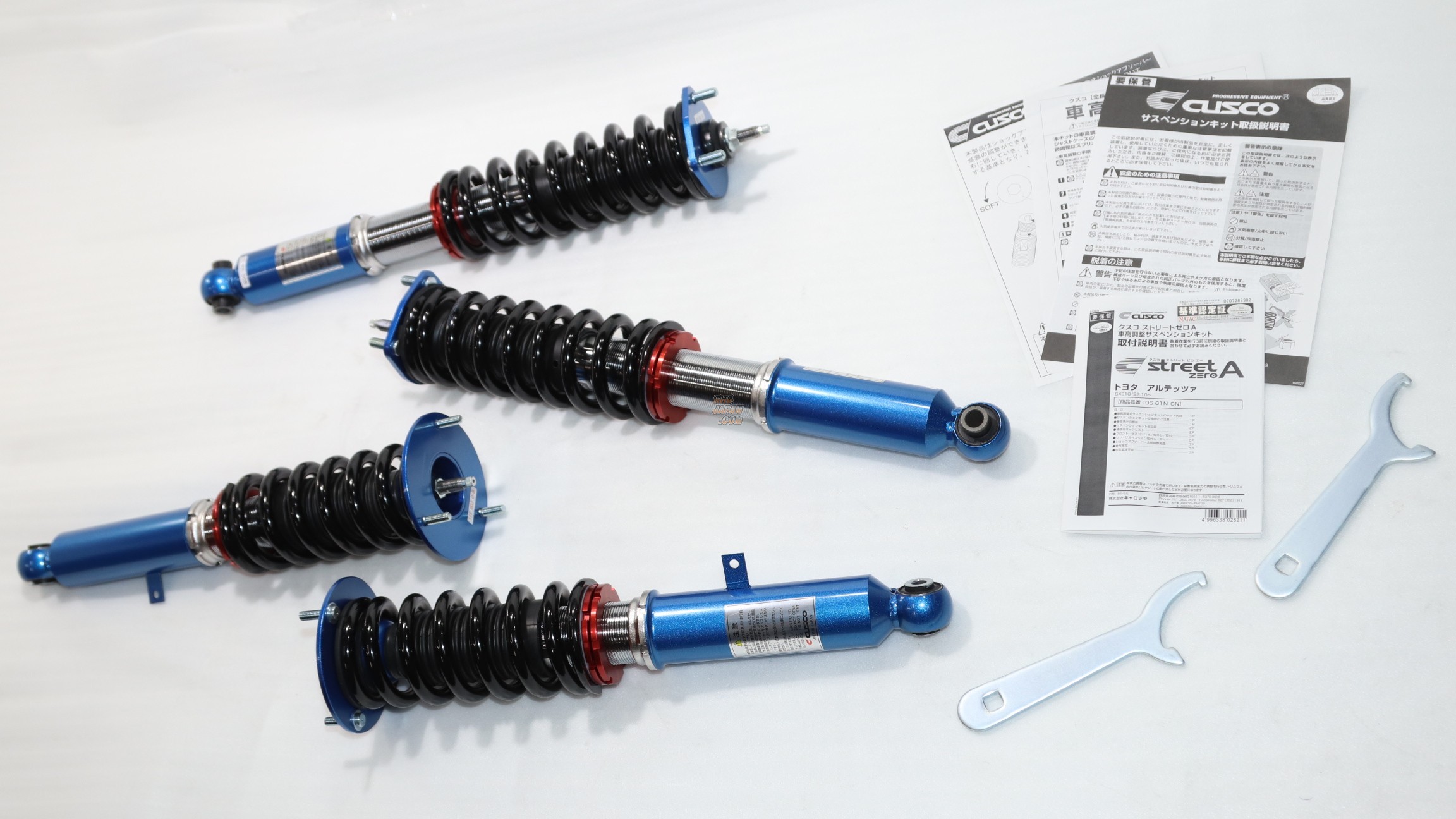 CUSCO Street ZERO A Red Coilover Kit Front14/Rear10 Rubber Upper Mount -  Altezza SXE10 GXE10 - RHDJapan