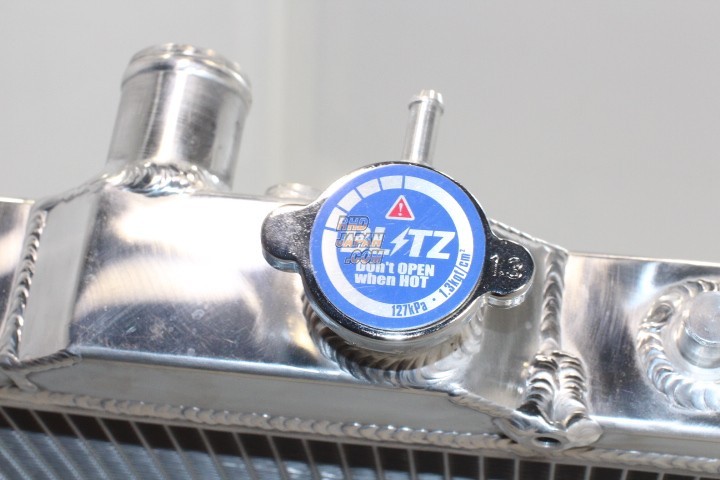 国内発送】 BLITZ ブリッツ レーシングラジエータ TypeZS 品番