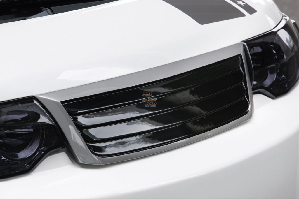 K-Break Platinum Front Grill - Tanto Custom L375S