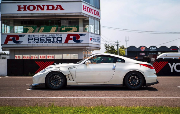 Car Shop GLOW N-ONE Racing Sundome Fender Dry Carbon Fiber - Fairlady Z Z33