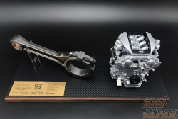 Kusaka Engineering 1/6 Scale Model Engine - VR38DETT with Connecting Rod Takumi Black Top Standard Acrylic Case