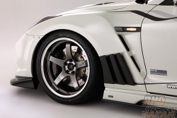 Varis Front Fenders & Carbon Louver Fins - R35 GTR